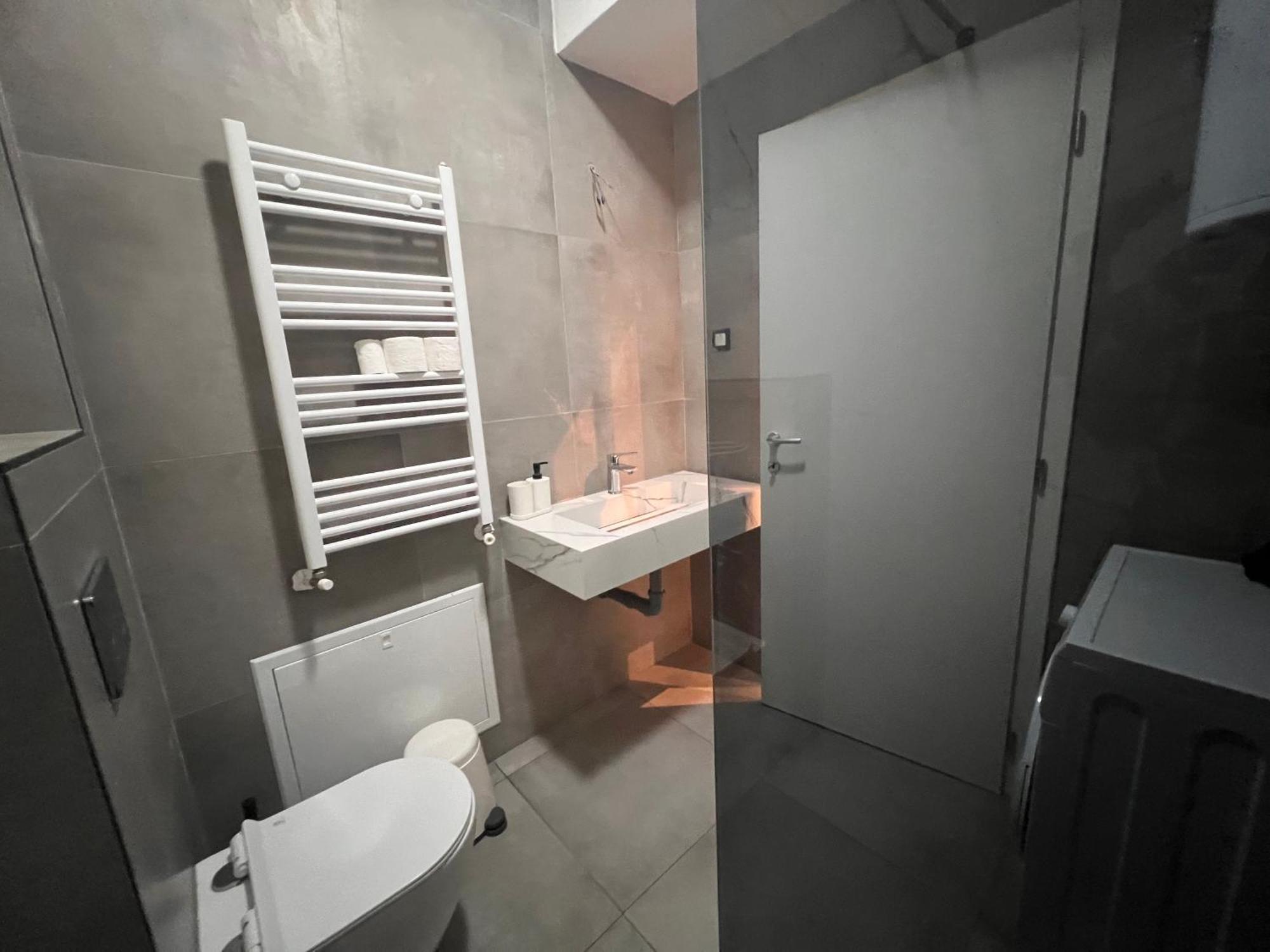 Gigi Apartment By Eluxory Skopje Exterior photo