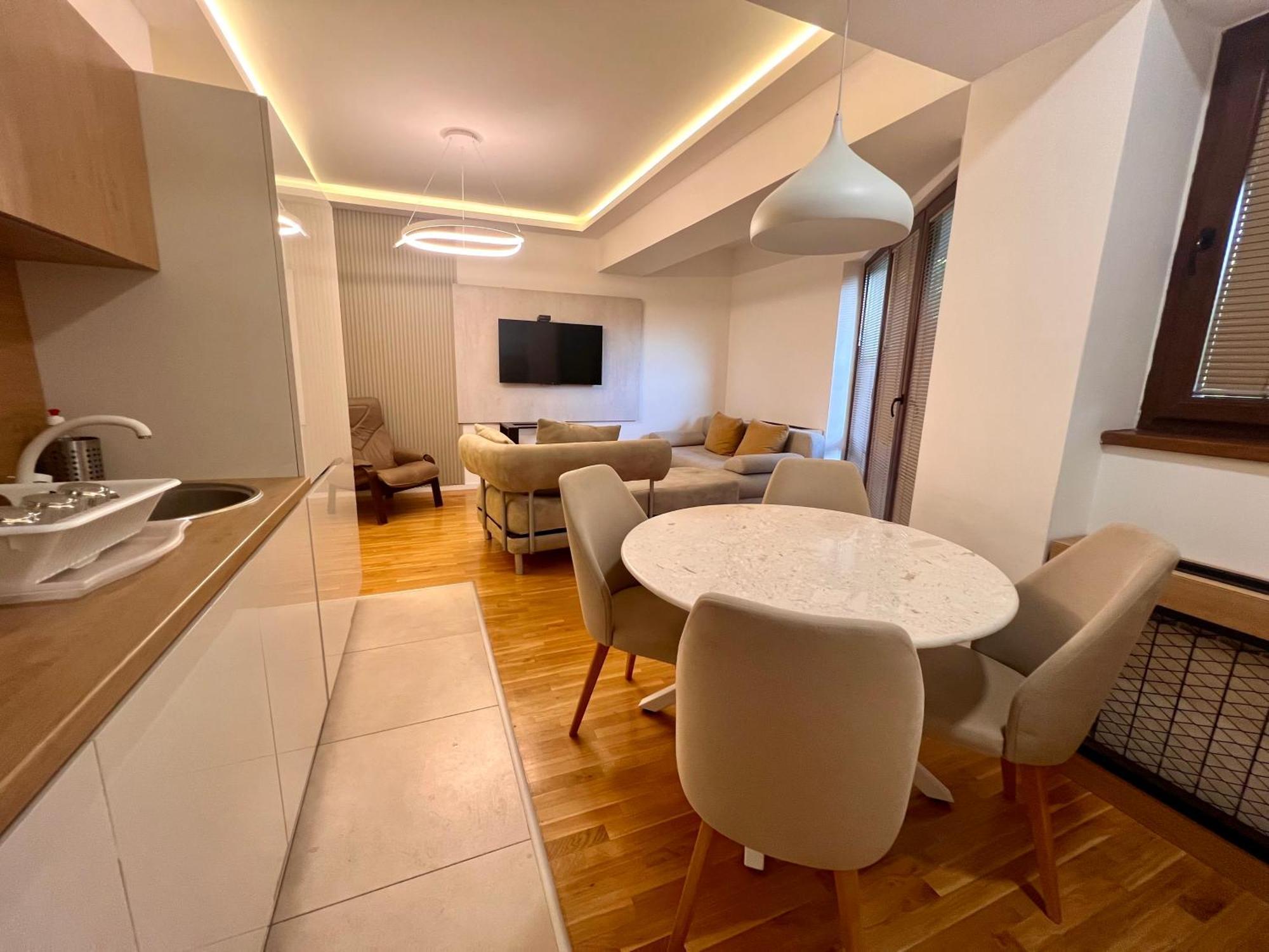 Gigi Apartment By Eluxory Skopje Exterior photo