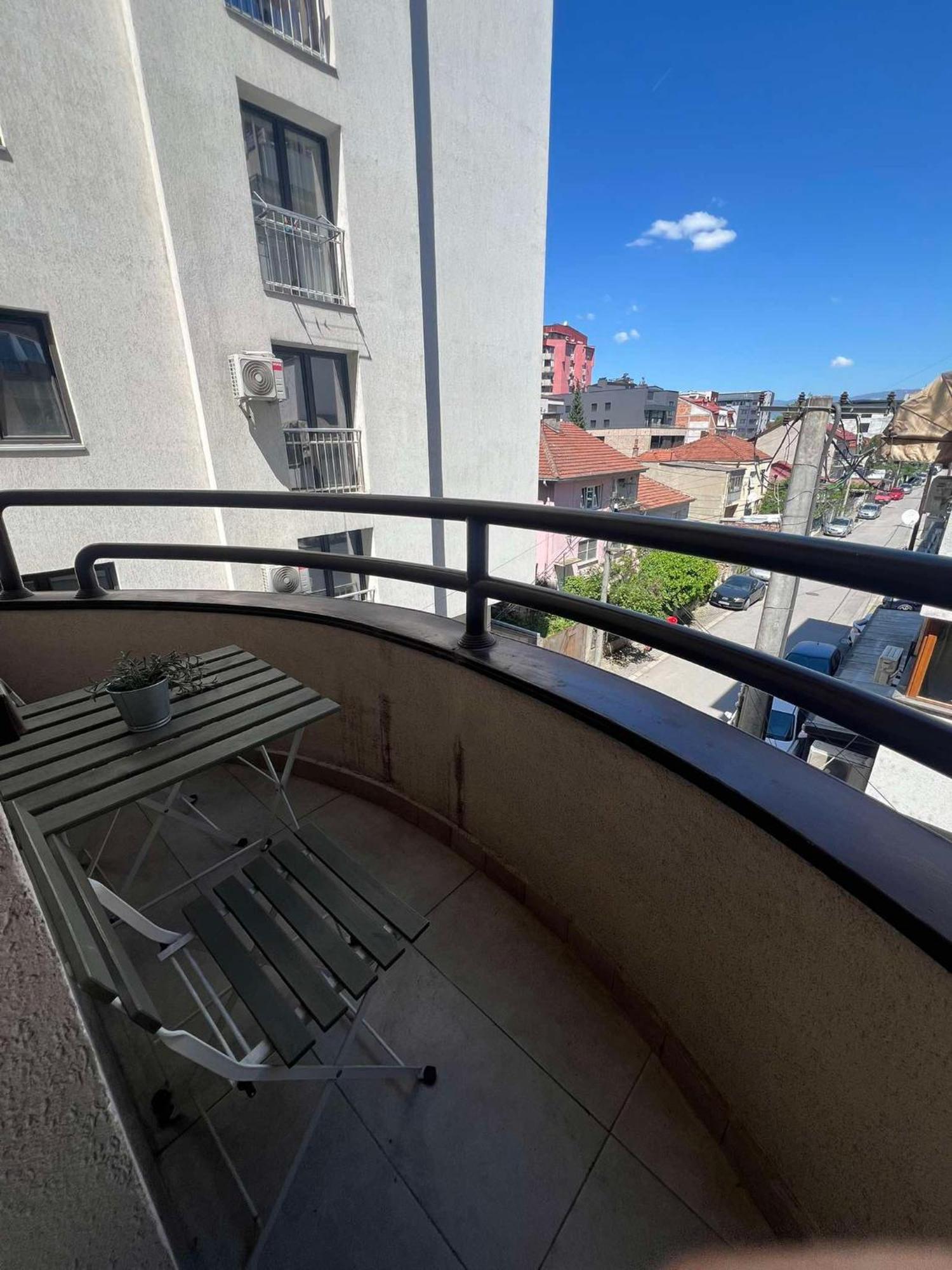 Gigi Apartment By Eluxory Skopje Exterior photo